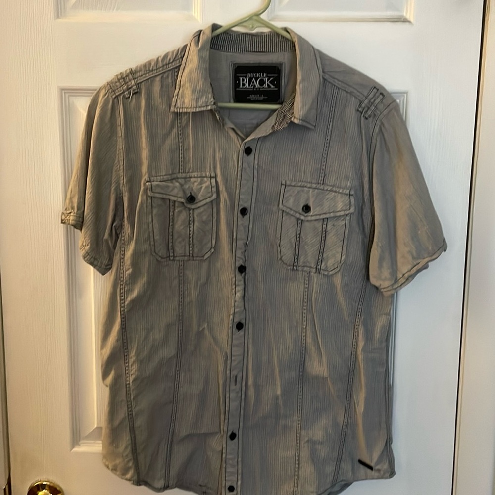 Buckle Black Short Sleeve Button Up Gray Slim Fit Large